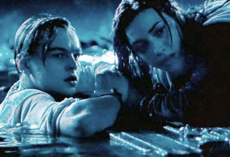 Subastan la “puerta” de la película Titanic que fue lo suficientemente grande para Rose pero no para Jack